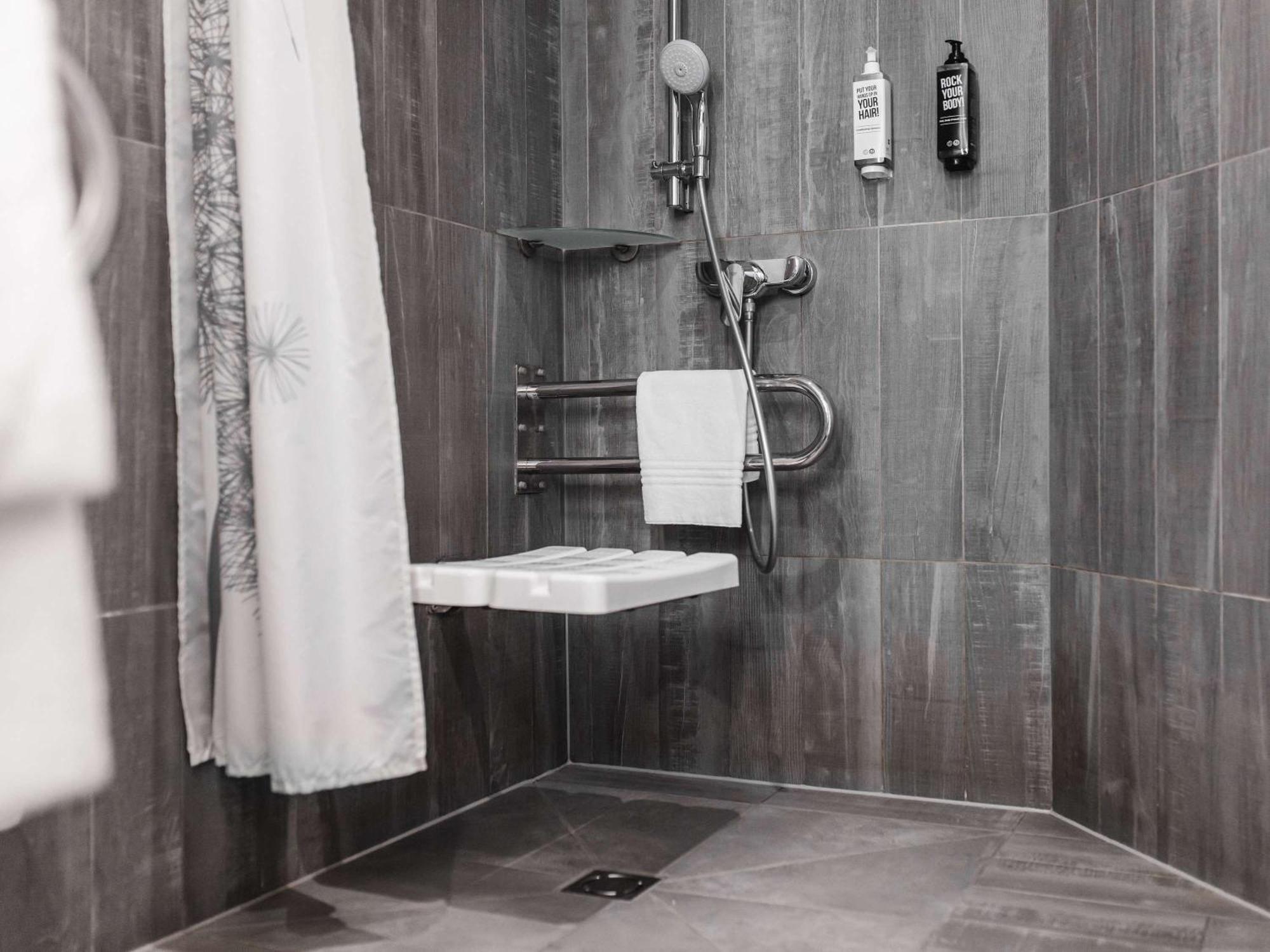 Ibis Wroclaw Centrum Dış mekan fotoğraf